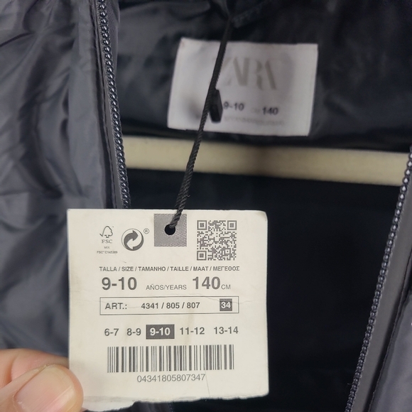 NEW Zara Womans Vest Jacket Water Repellent Size 9-10 Black Hooded NWT - Picture 6 of 8